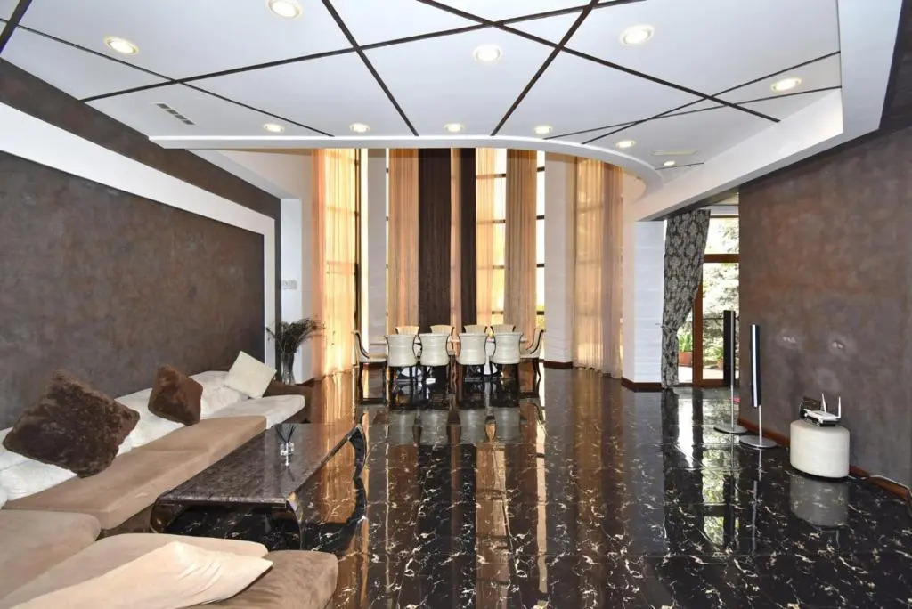 Kocharyan Street, 5 bedrooms Luxury, Unique House MS555