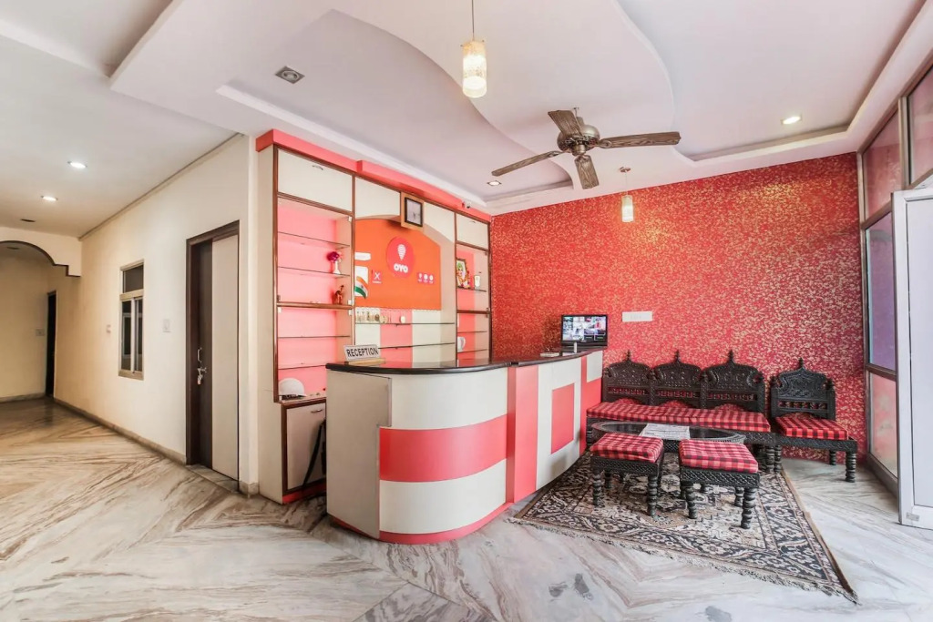 OYO 9929 Hotel Dhruv