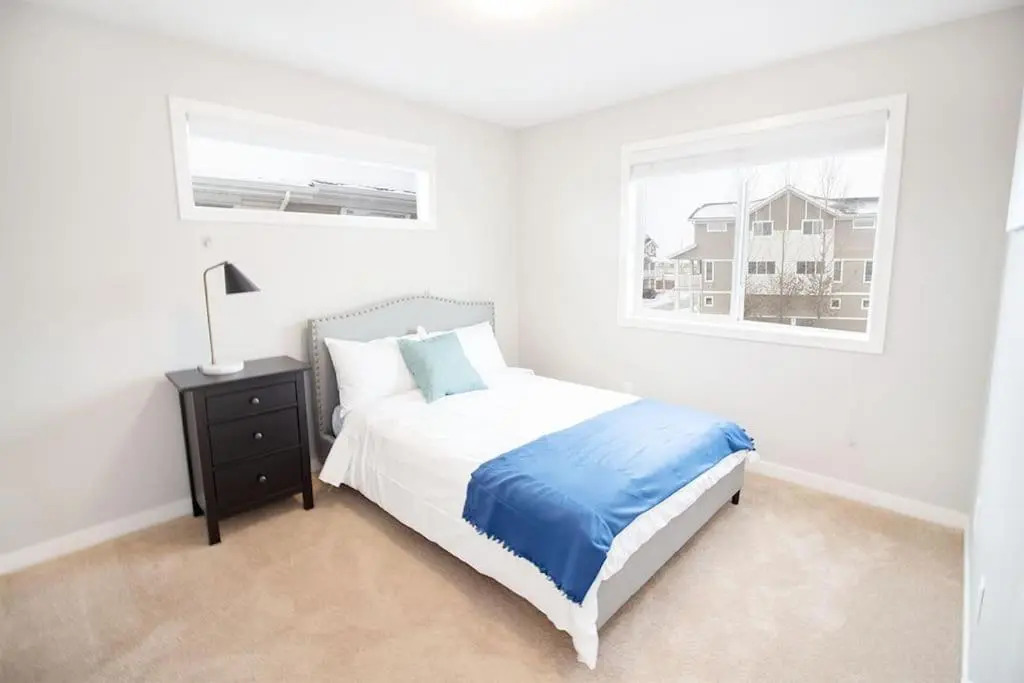 Beautiful South Winnipeg 4 Bdrm 2 Bath Townhouse
