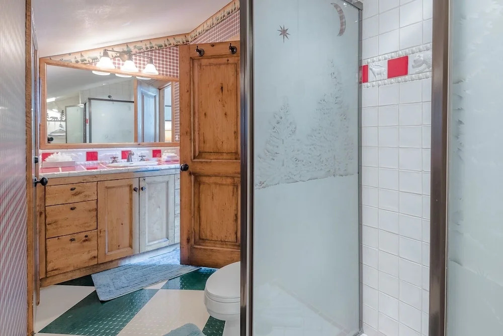 Greyhawk 10 - 2 Br Condo