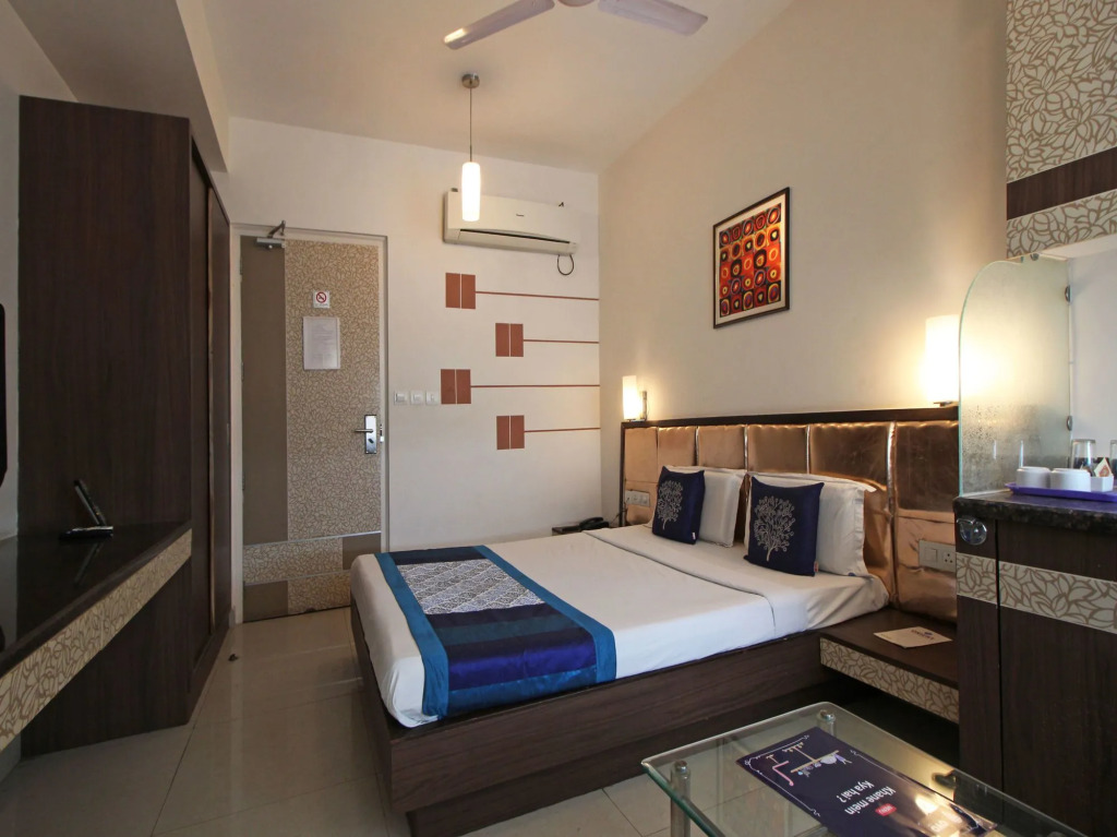 OYO 8456 Hotel Orient
