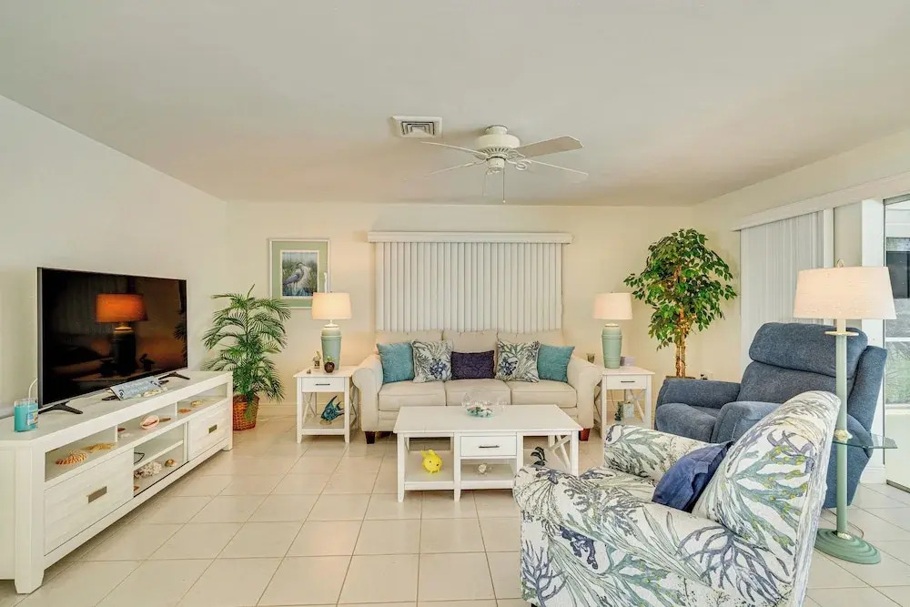 Cape Coral Gem: Patio, Pool & Boat Slip