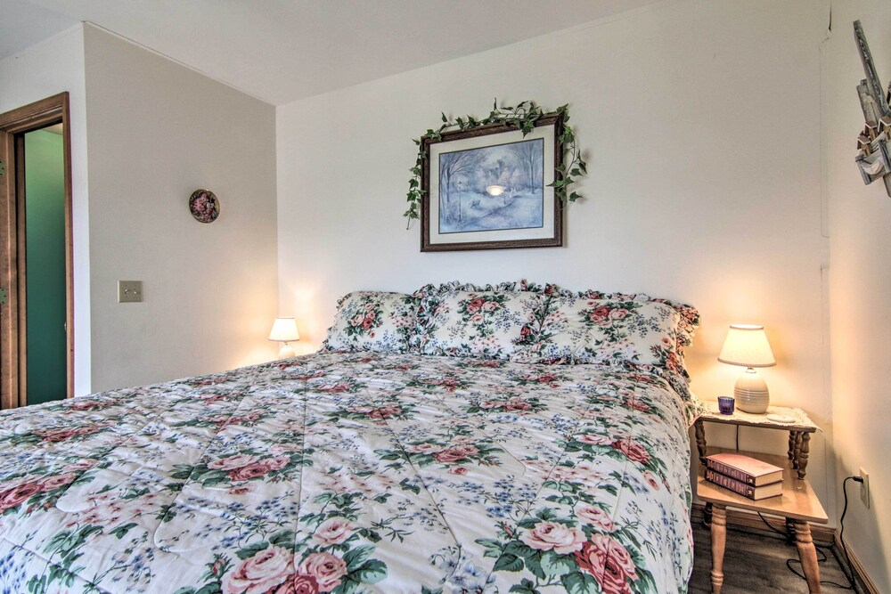 Chincoteague Townhome w/ Pony Views From Deck!