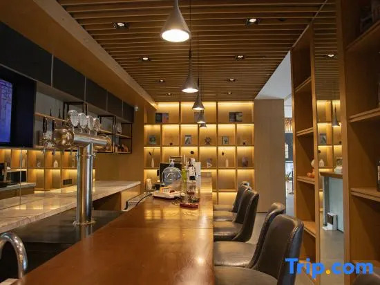 Tonghua Hotel