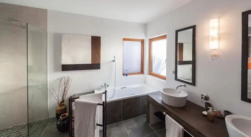 Afri Zola Guesthouse