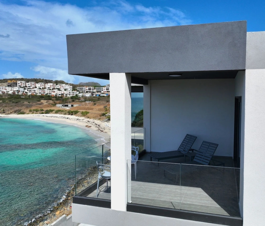 condostmaarten by the sea
