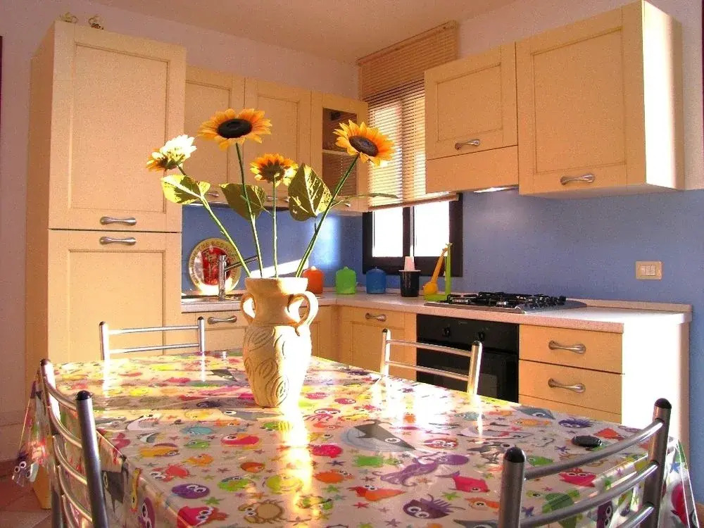 Alsave CaseSicule, Sea View Apartment with Veranda and Terrace, 50 mt from the Beach