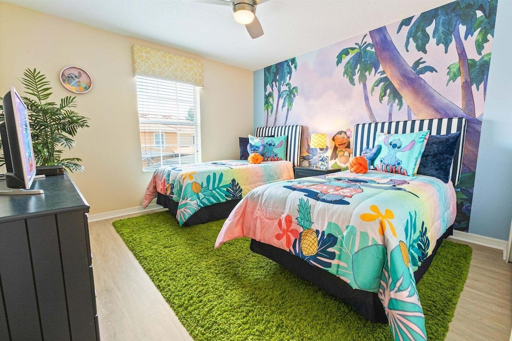 Paradise Palms Resort 4br/3ba Townhome With Splash Pool & Themed Bedrooms