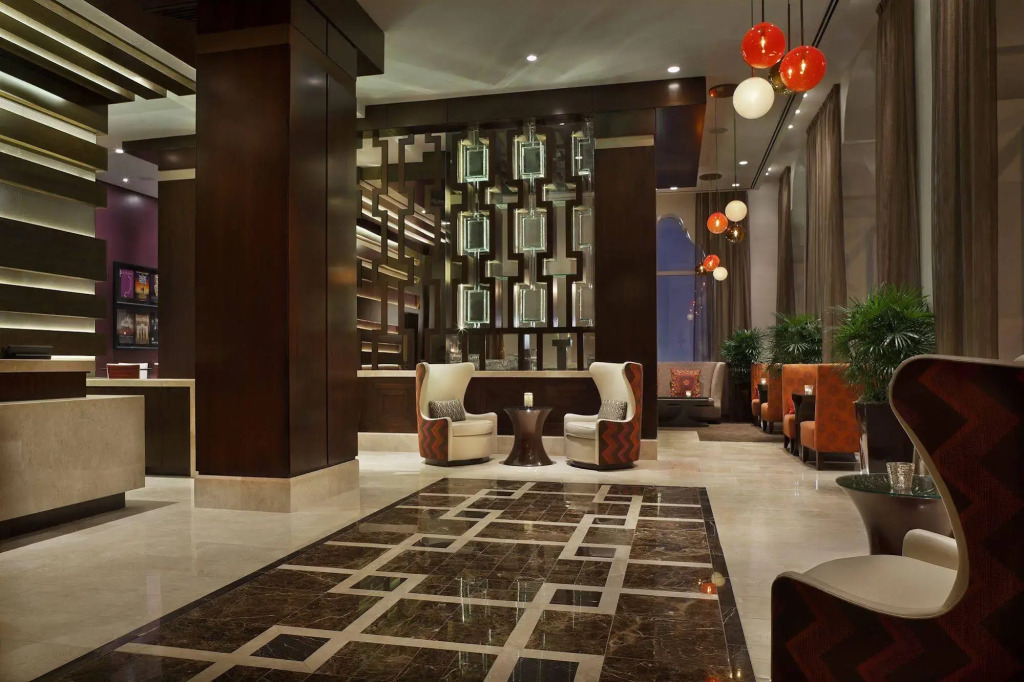 Hotel Adagio, Autograph Collection