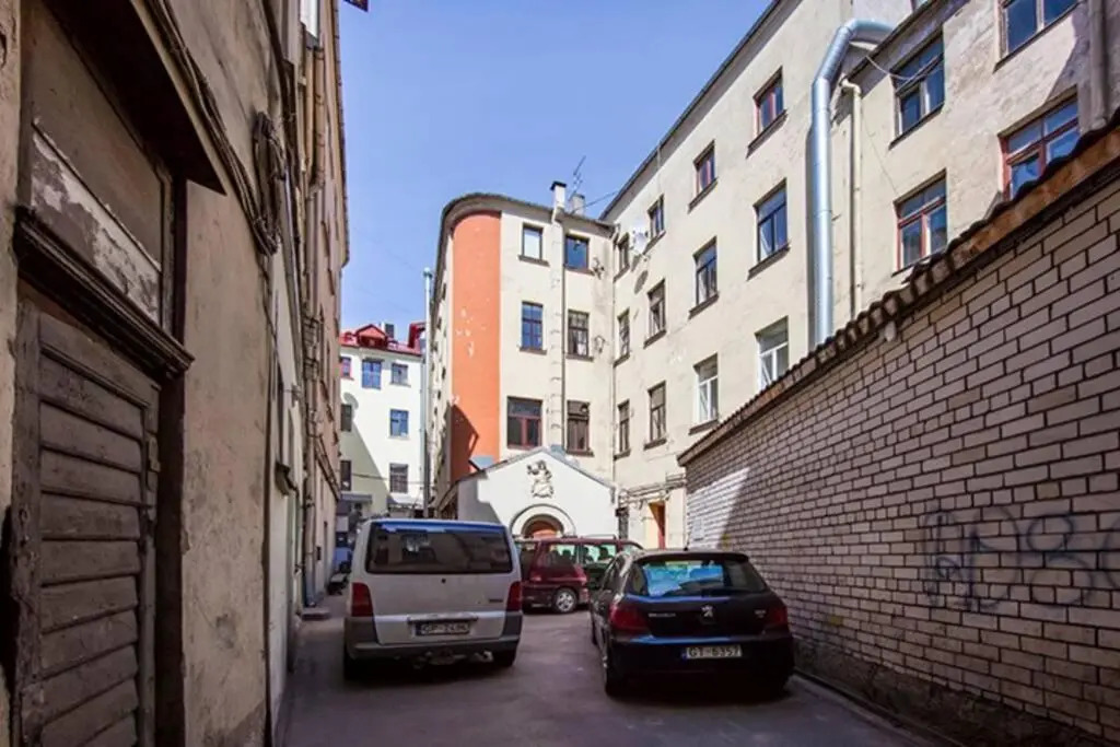 Modern & Spacious 80m2 Apartment in Riga Old Town