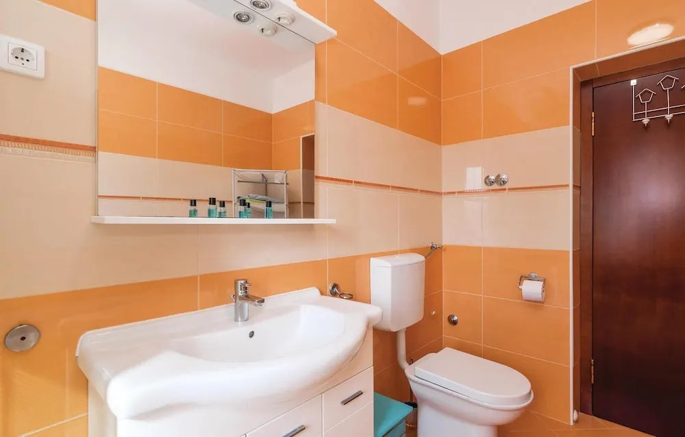 Beautiful Home In Zadar With Sauna