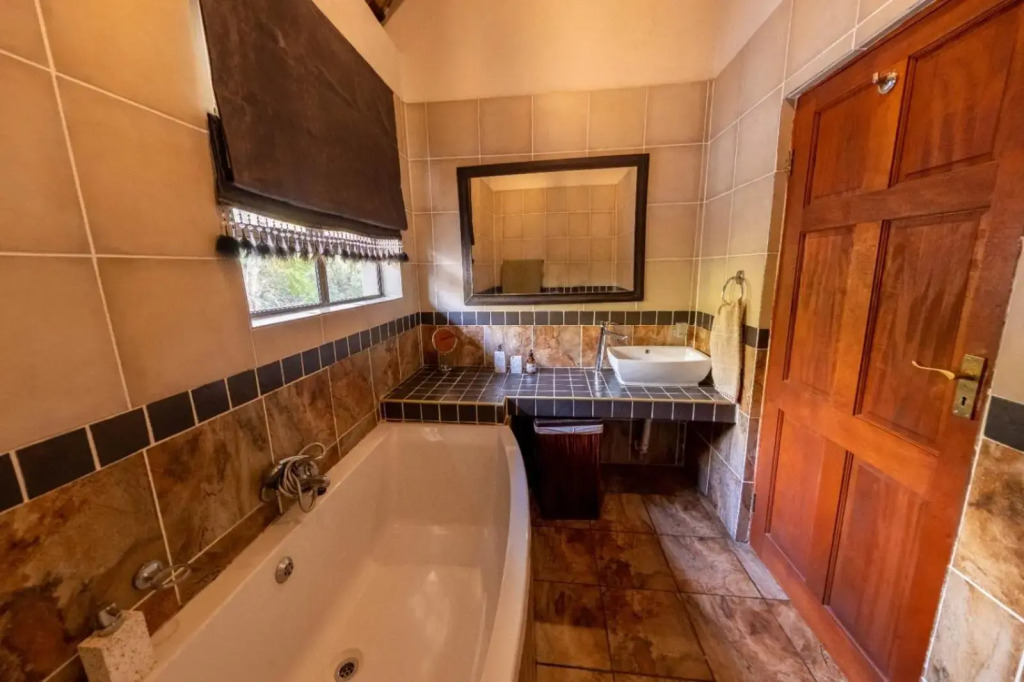 Eden Safari Country House