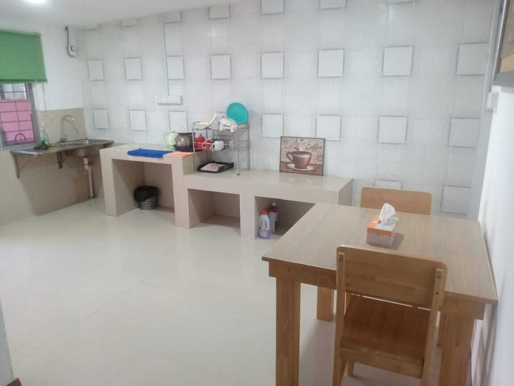 Natol Homestay - Kenyalang Park