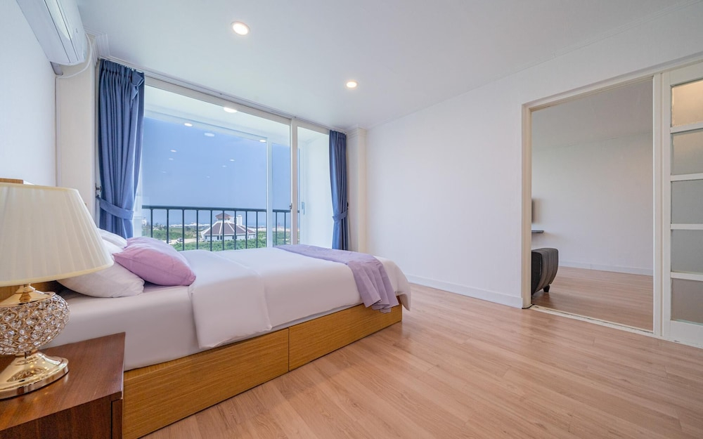 Goseong Sunshine Beach Pension