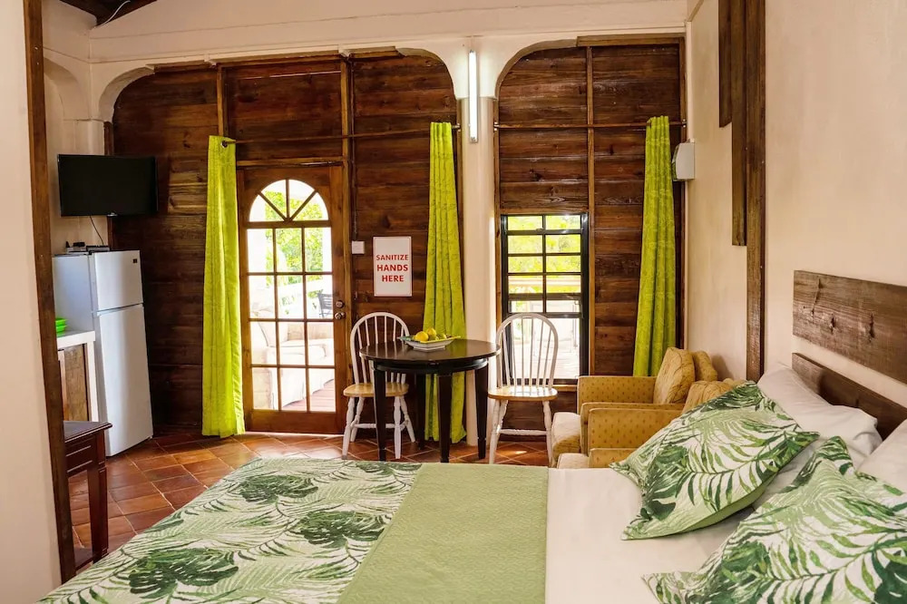 Sunny Palm Villas
