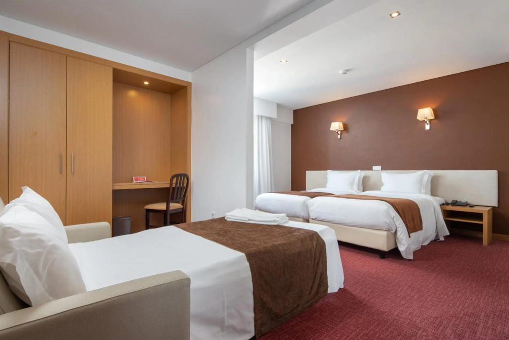 Отель Stay Hotel Leiria