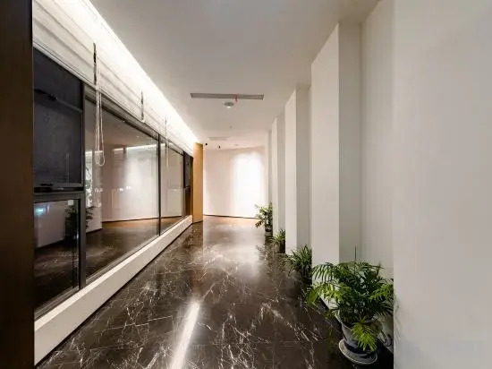 Nanjing Yinglu Wenquan Vacation Apartment