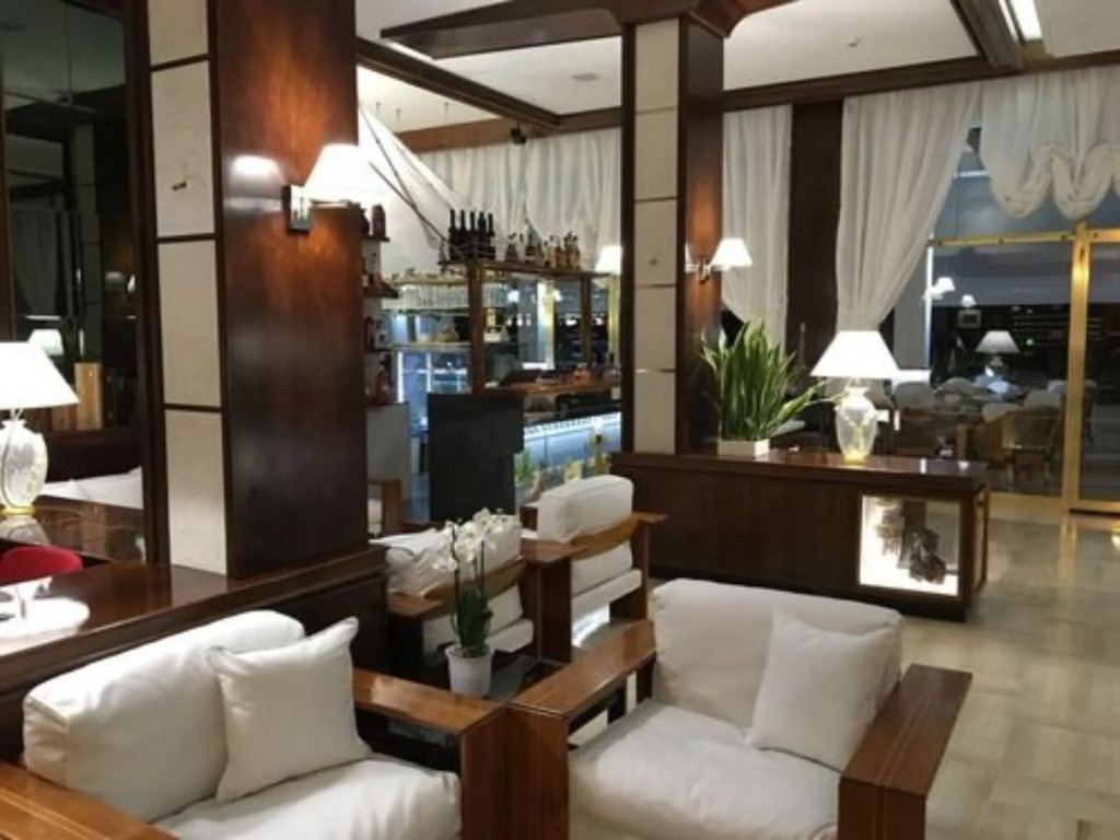 Hotel Universo