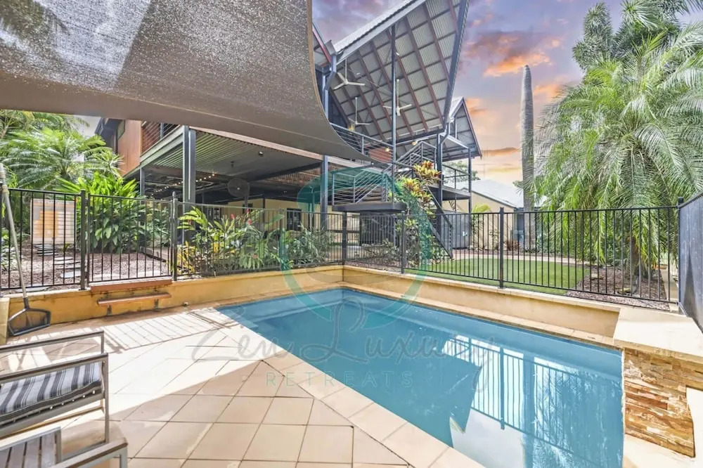 Zenlux Tropical Retreat Pool BBQ Golf Course