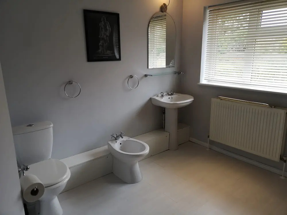UPTHEDOWNS B&B