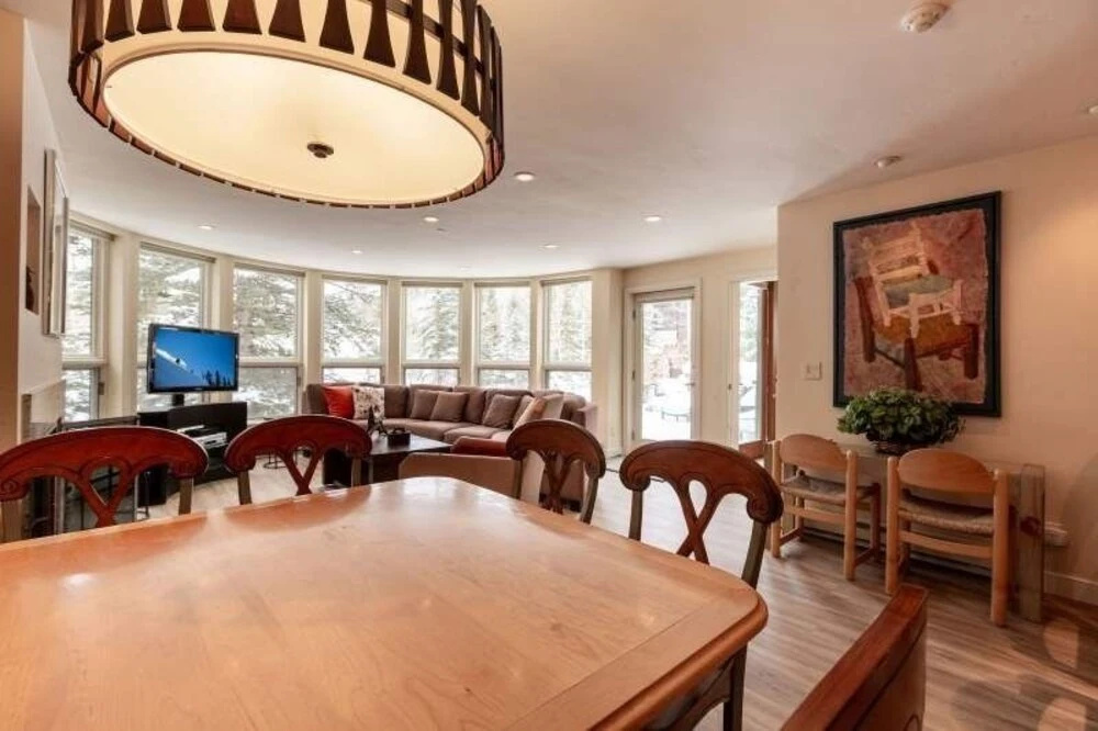 Ski In Ski Out condo with Access to Vail Mountain by RedAwning