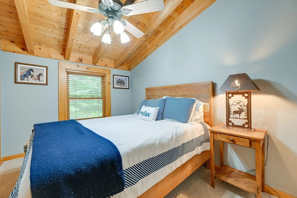Scenic Blue Ridge Cabin Rental w/ Resort Amenities