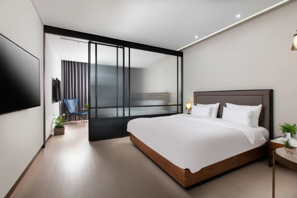 N Bridge Hotel JEON JU