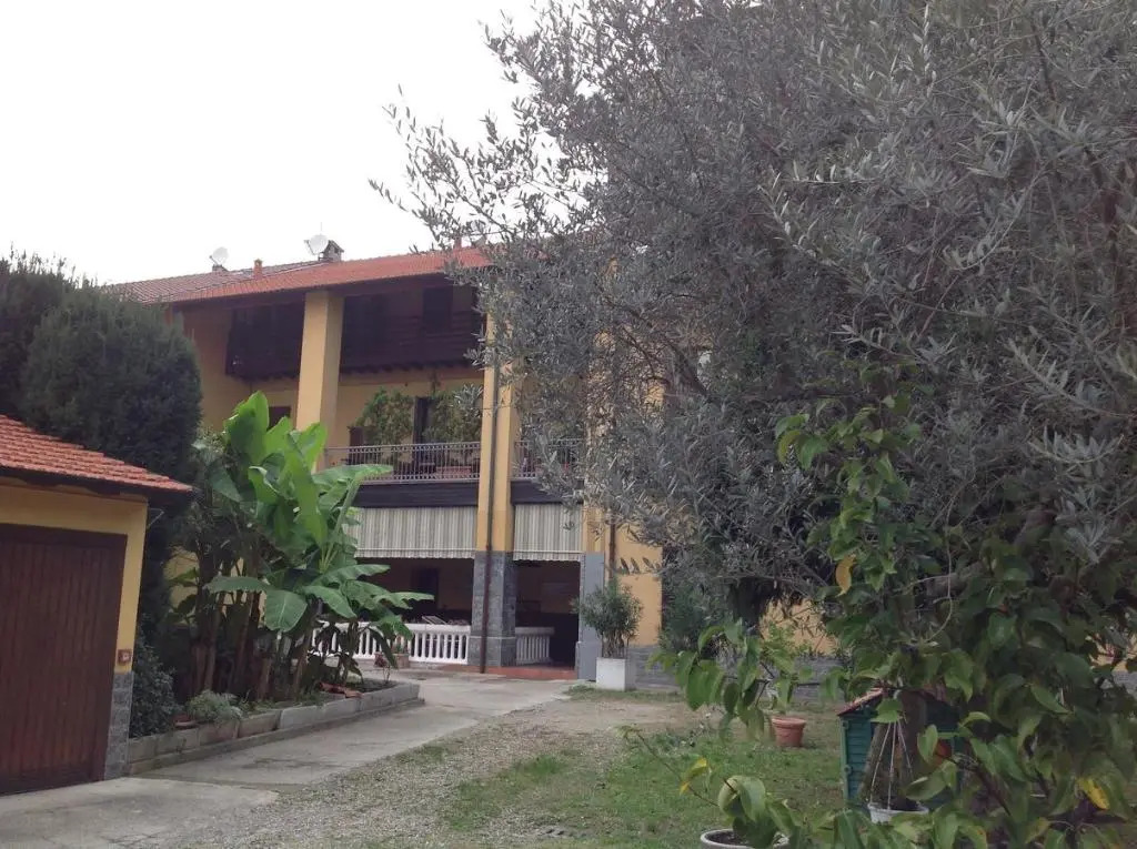 La Corte di Brusuglio Apartments