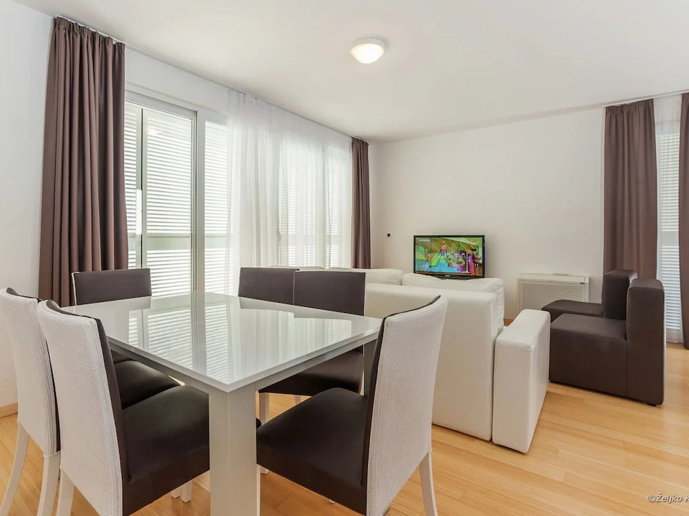 Luxury Apartment with Oven, 13 Km North of the City of Zadar