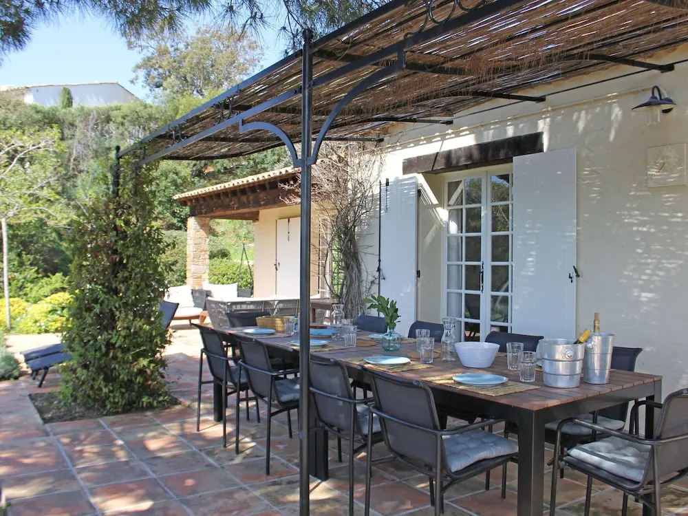 Southern French Villa With Private Pool and Stunning Views of the Mediterranean Sea