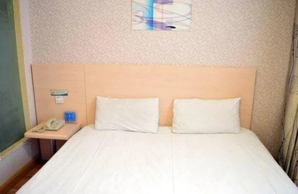 Eaka Hotel 365