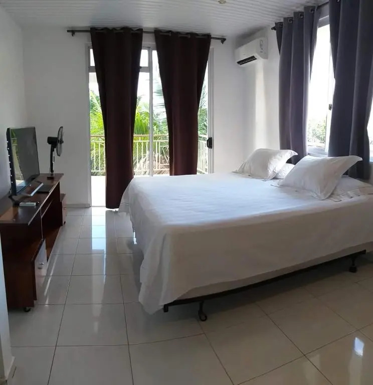 Chalet Ohana, airport family house