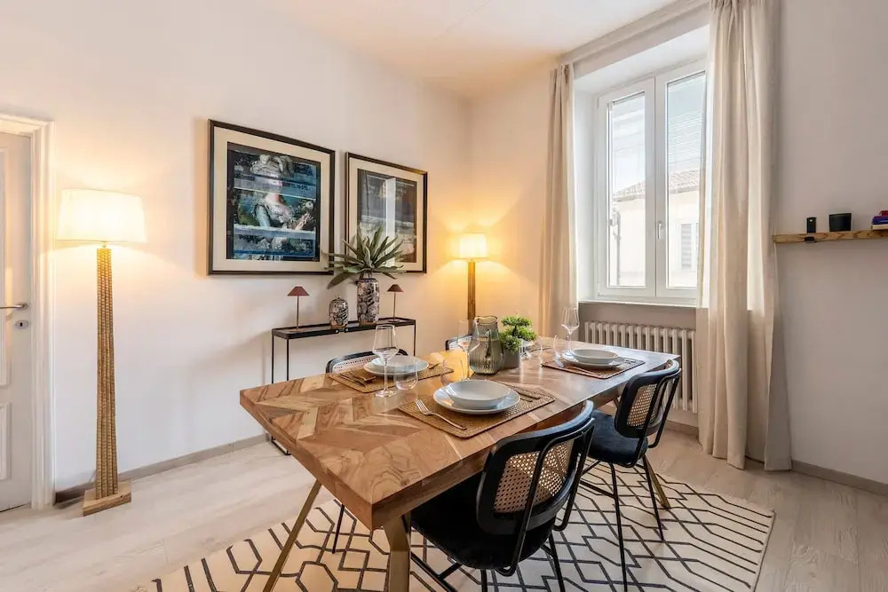 Stylish 2BD Apartment in Siena Porta Camollia
