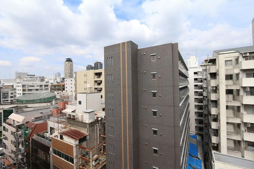 Elizabeth Garden Shinsaibashi