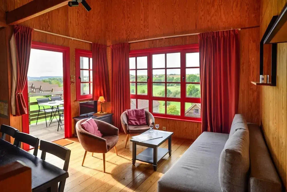 Wooden Chalet in Abbeville Near Somme Bay