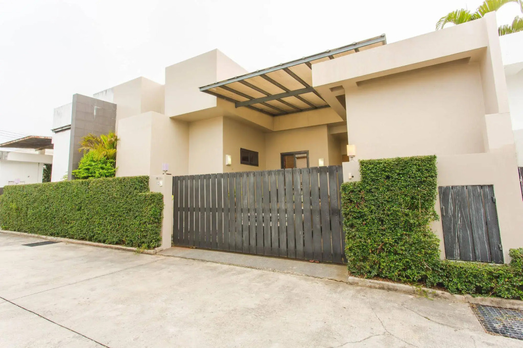 Honeymooner Pool Villa@Seastone