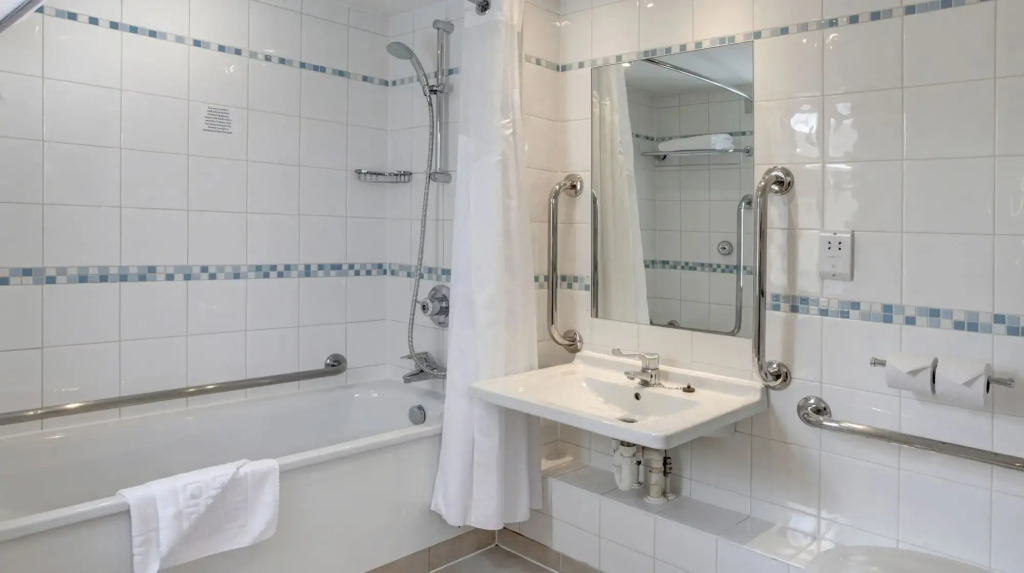 Holiday Inn Aylesbury by IHG