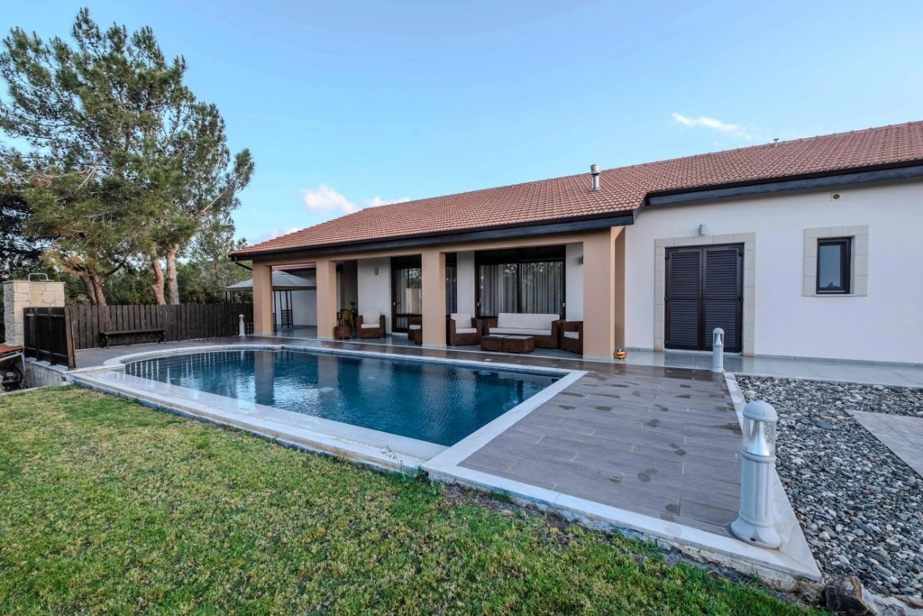 Pine and Olive Seahouse
