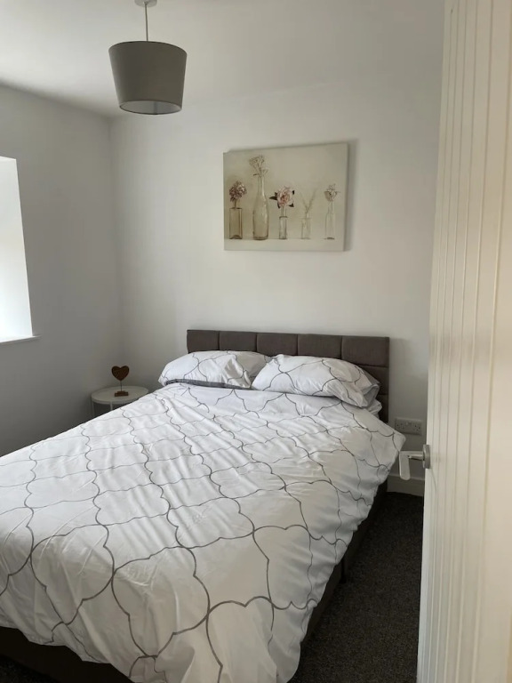 Impeccable 1-bed Apartment in Chesterfield