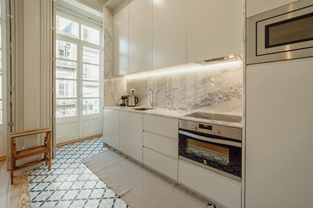 Downtown Deluxe Duplex by Homing