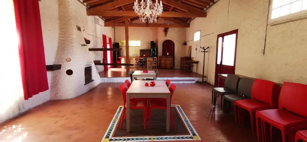 Mas Le Colombier