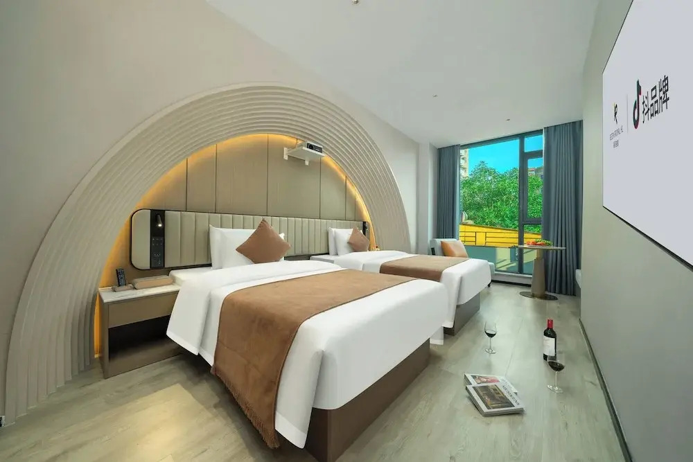 Licheng Platinum Hotel