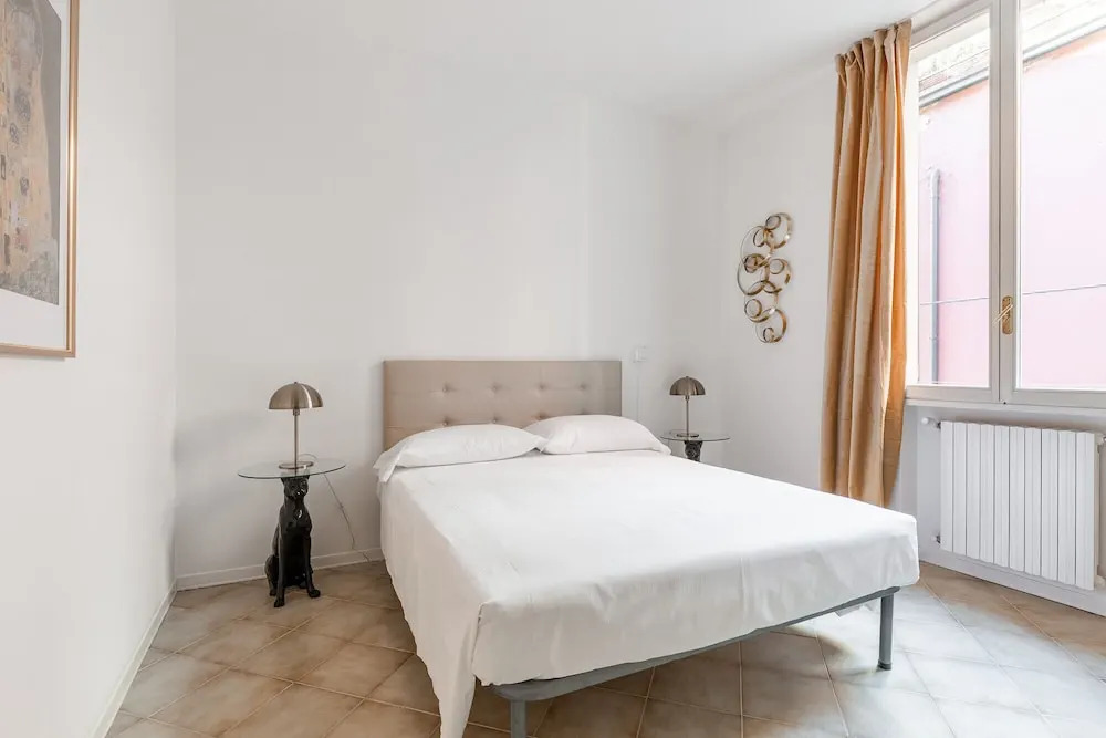 Gombruti Vintage Apartment by Wonderful Italy
