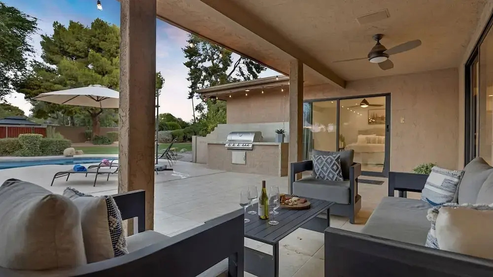 Stunning Vacation Dream Home W/backyard Paradise!
