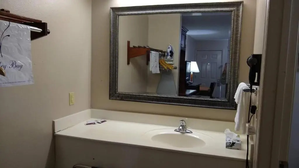 Carom Inn Denham Springs-BatonRouge