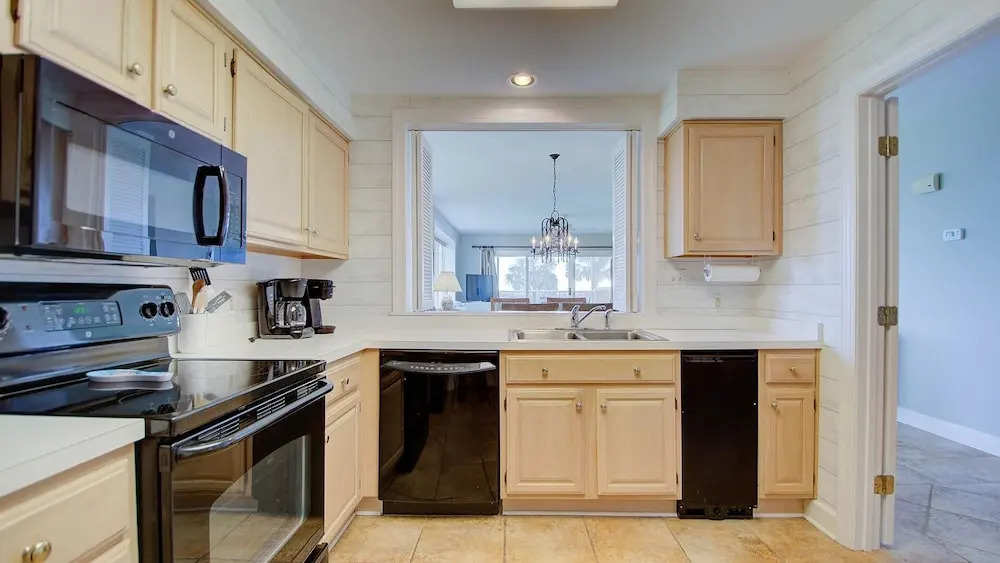 #v100 Dillard 3 Bedrooms 3 Bathrooms Villa