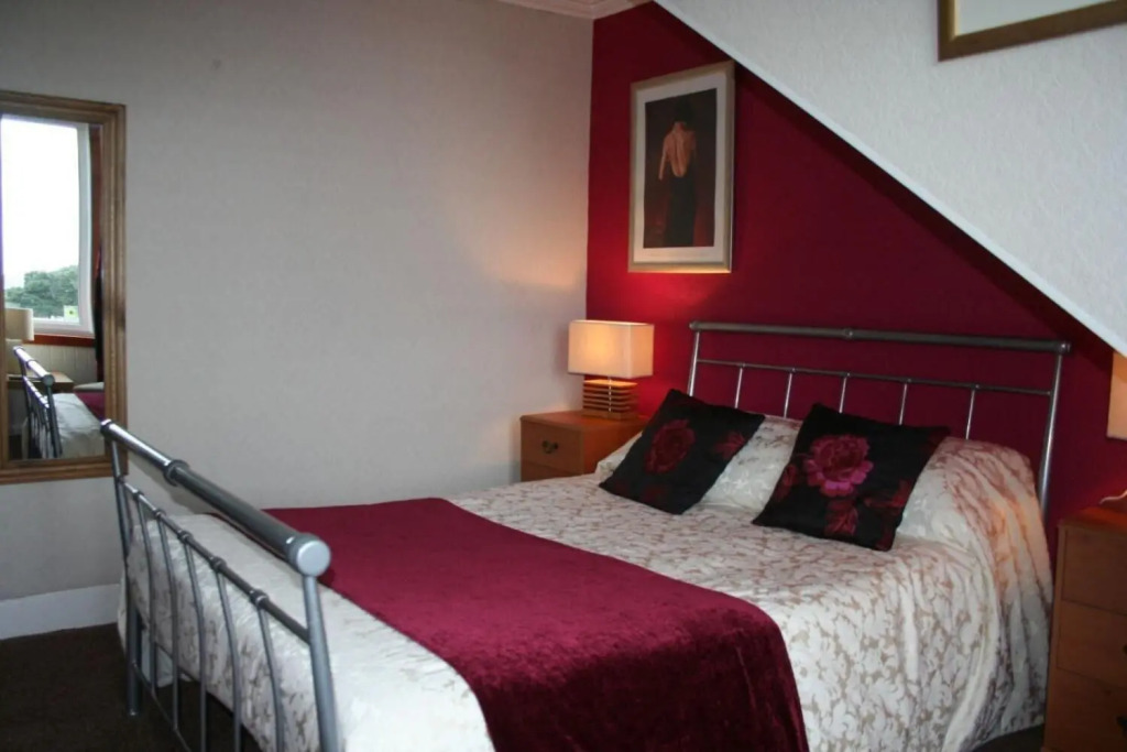 Royal Hotel