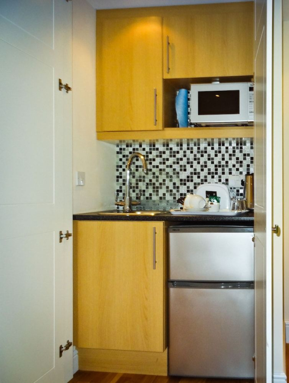 Westwood Guest House - Room Only