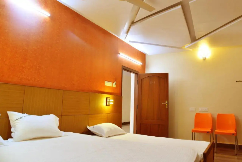 Parvathi International