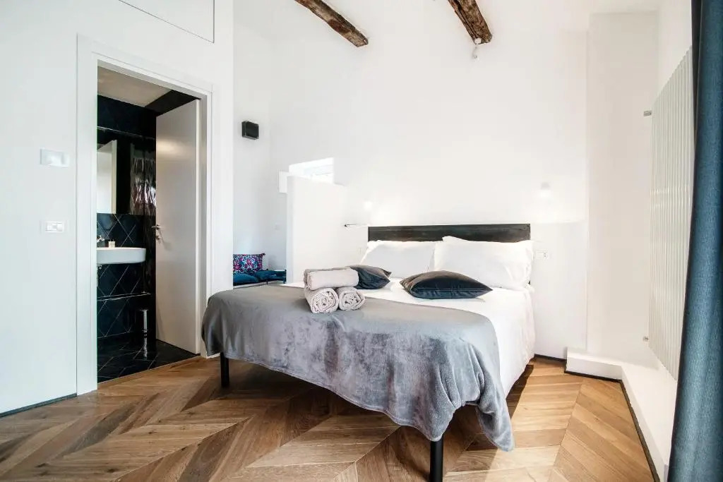 Caesar Suites by "The House Of Travelers"